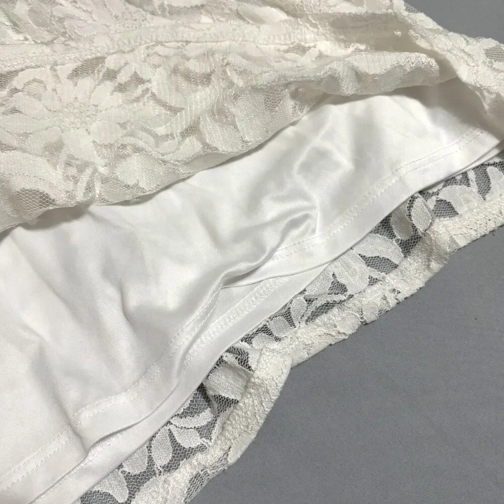 Torrid White Floral Lace Tunic Top Sz 16 Back Lace-Up